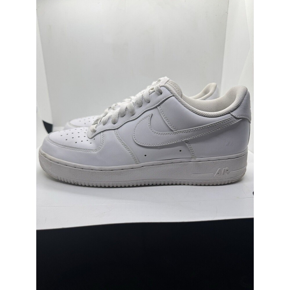 Nike Air Force 1 07 Mens size 10 Shoes Sneakers CW2288 111